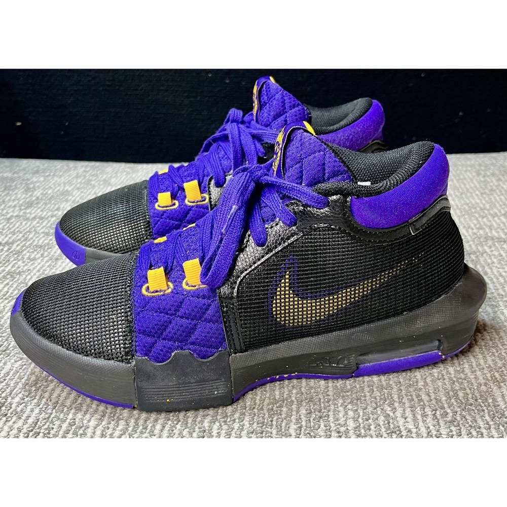 Nike LeBron Witness VIII Shoes Mens Size 7.5 Purple Black‎ Basketball FB2239-001